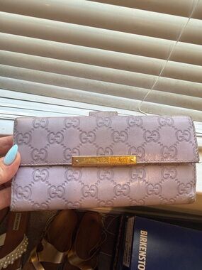 Lilac Gucci wallet